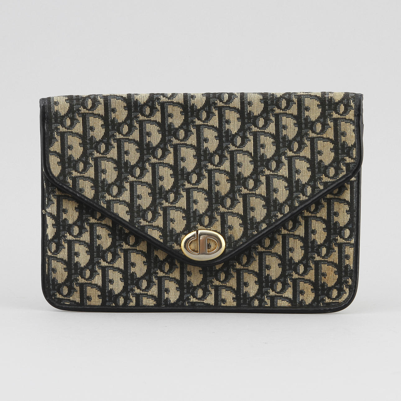 CLUTCH, Christian Dior, Frankrike.