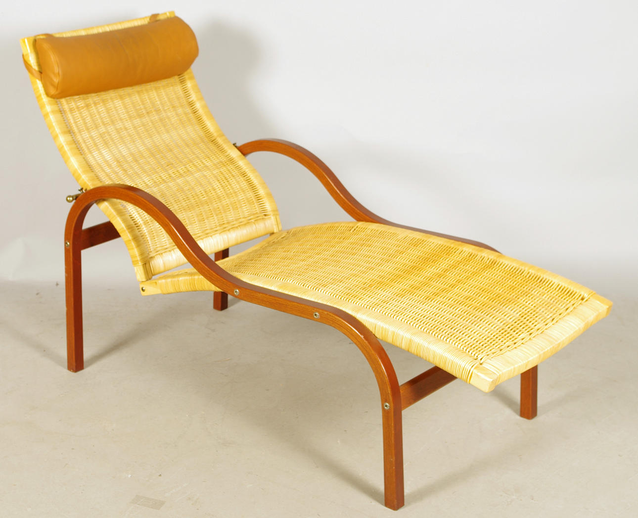 VILSTOL, rotting/skinn/trä.