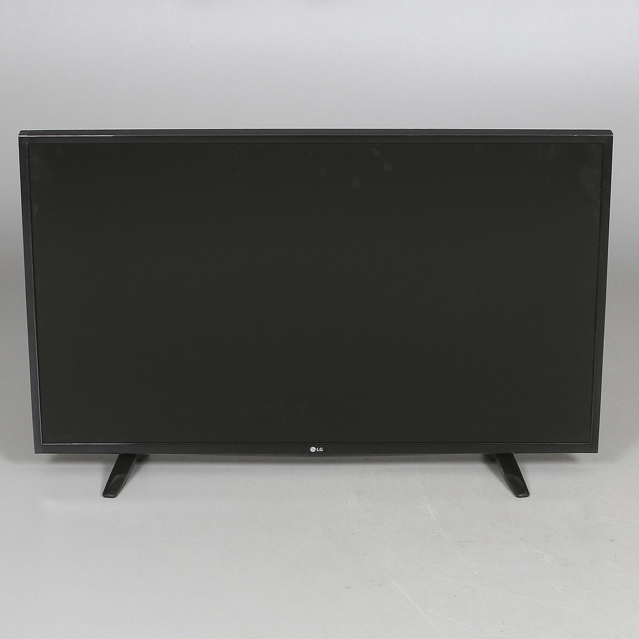 Televisor LCD, 43", LG 43LF510V. 2015.