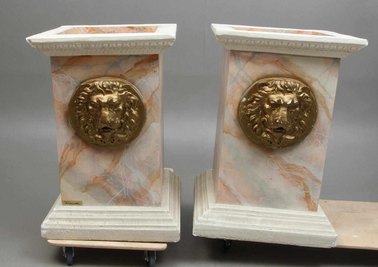 MONSTERSKÅP/KONSOLER, 1 par, 1900/2000-tal.