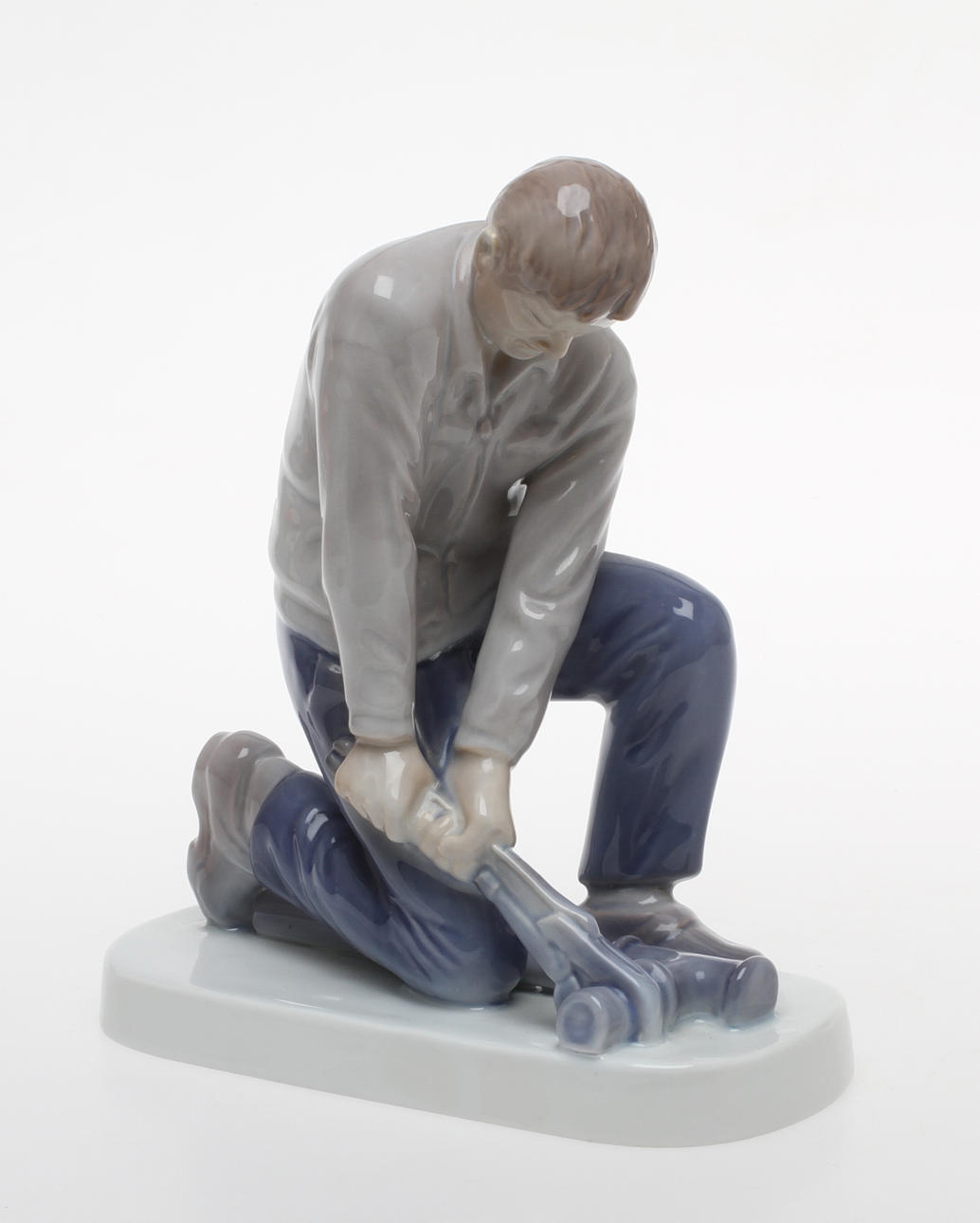 FIGURIN, porslin, "Rörmokare" Bing & Gröndahl. 1900-tal.