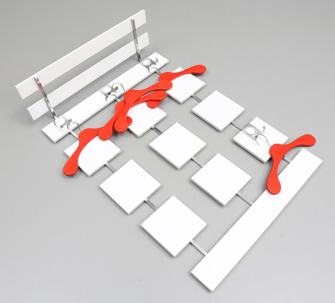 VÄGGHYLLA, inkl galgar, 5 st, 1970-tal.