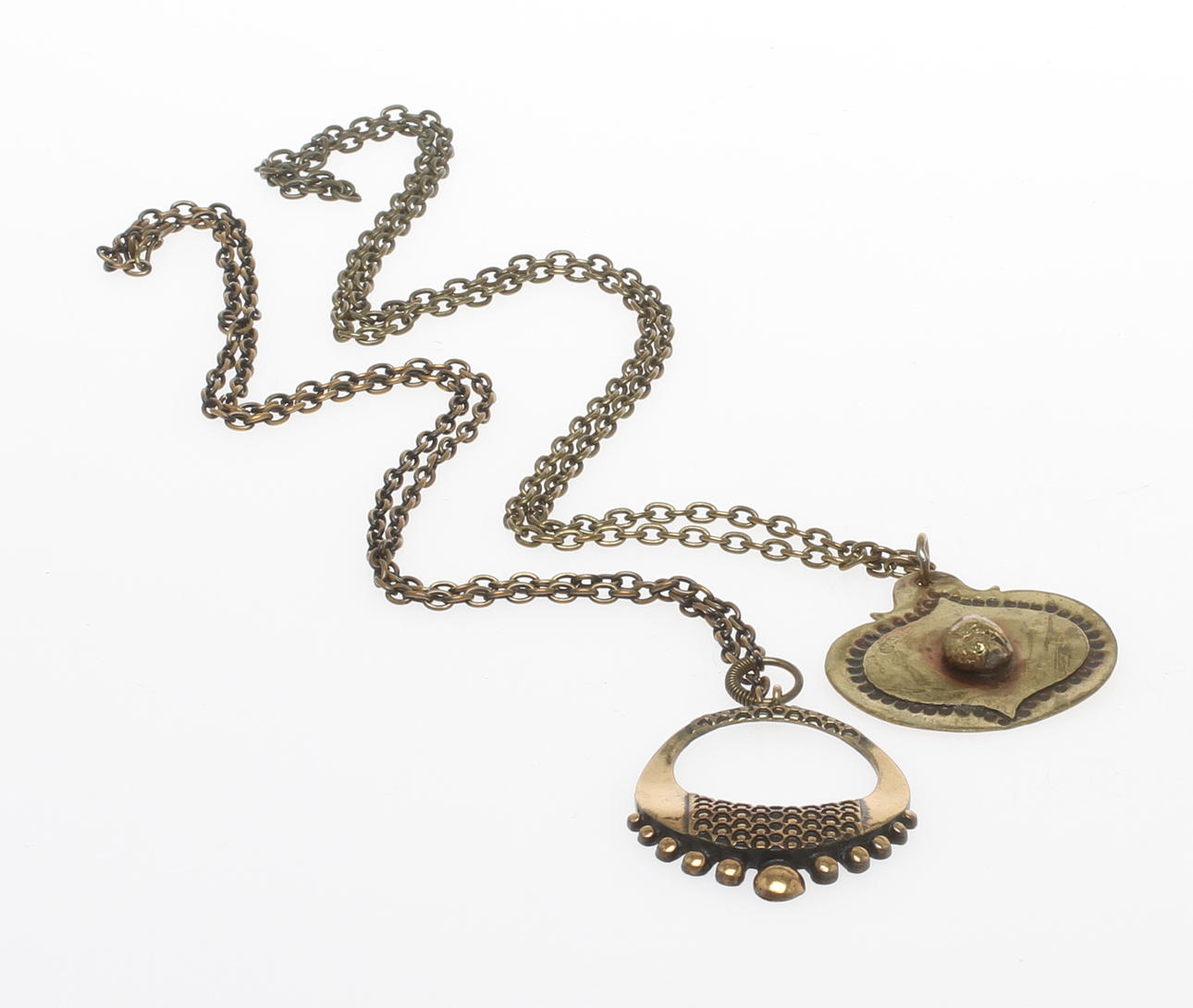 HALSSMYCKEN, 2 st, Pentti Sarpaneva och Seppo Tamminen, 1900-talets andra hälft.