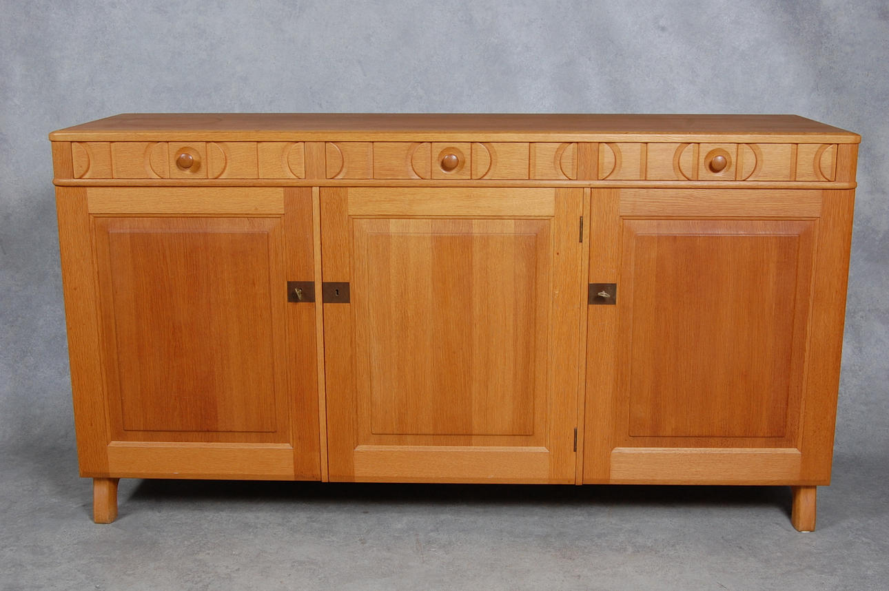 SIDEBORD, " Calmare Nyckel " Carl Malmsten.