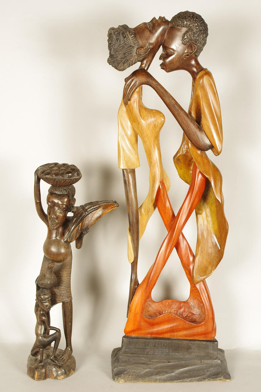 TRÄSKULPTURER, 2 stycken, Afrika.