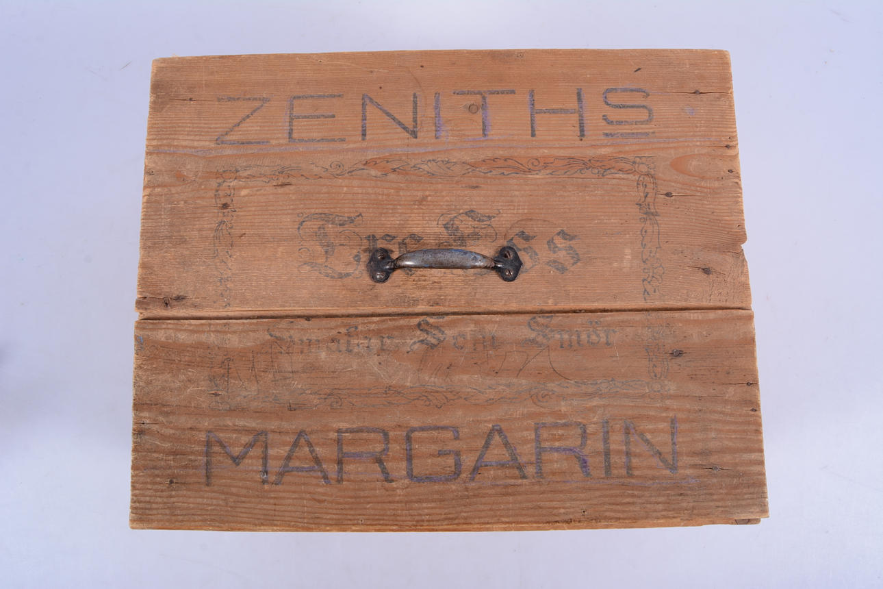 MARGARINLÅDA, trä, Zeniths växtmargarin.