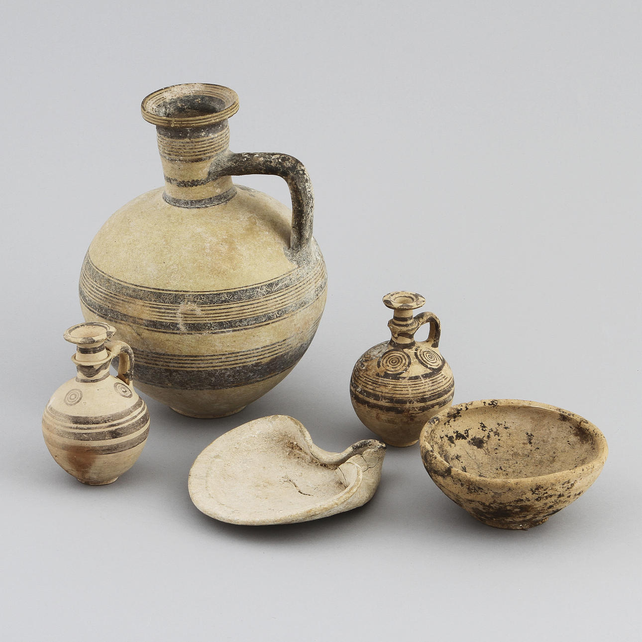 PARTI KERAMIK, 5 delar, medelhavsorådet, troligen Cypern från antiken.