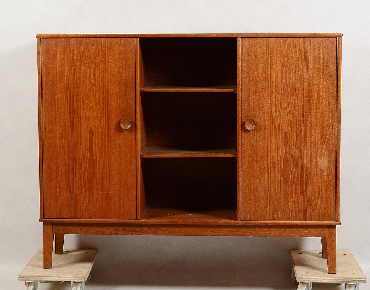 HYLLMÖBEL, teak, 1950-tal.