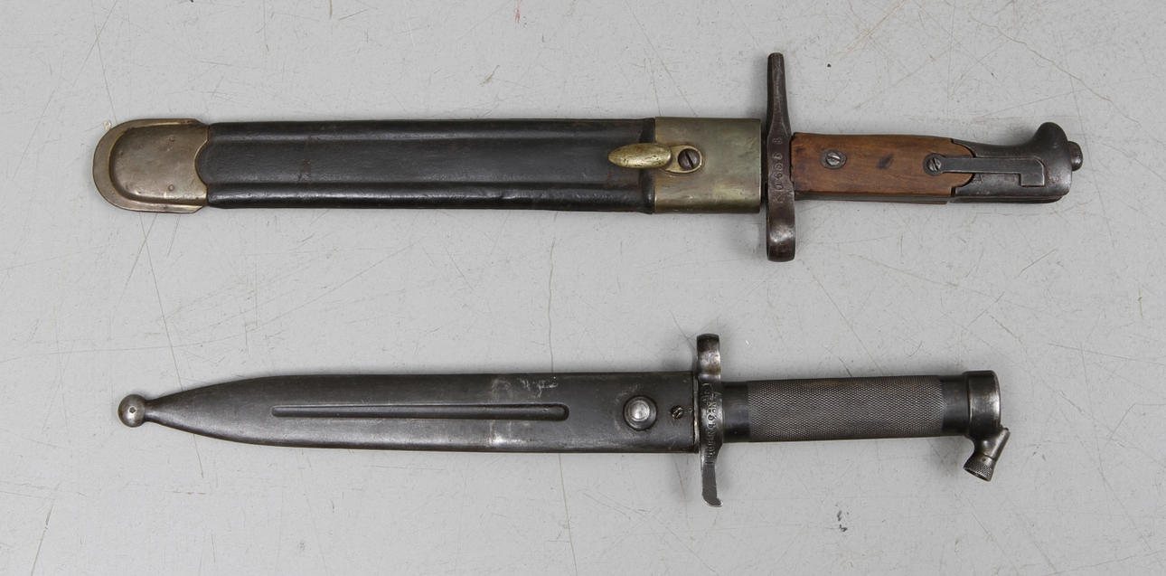 BAJONETTER, 2 st, 1800/1900-tal.