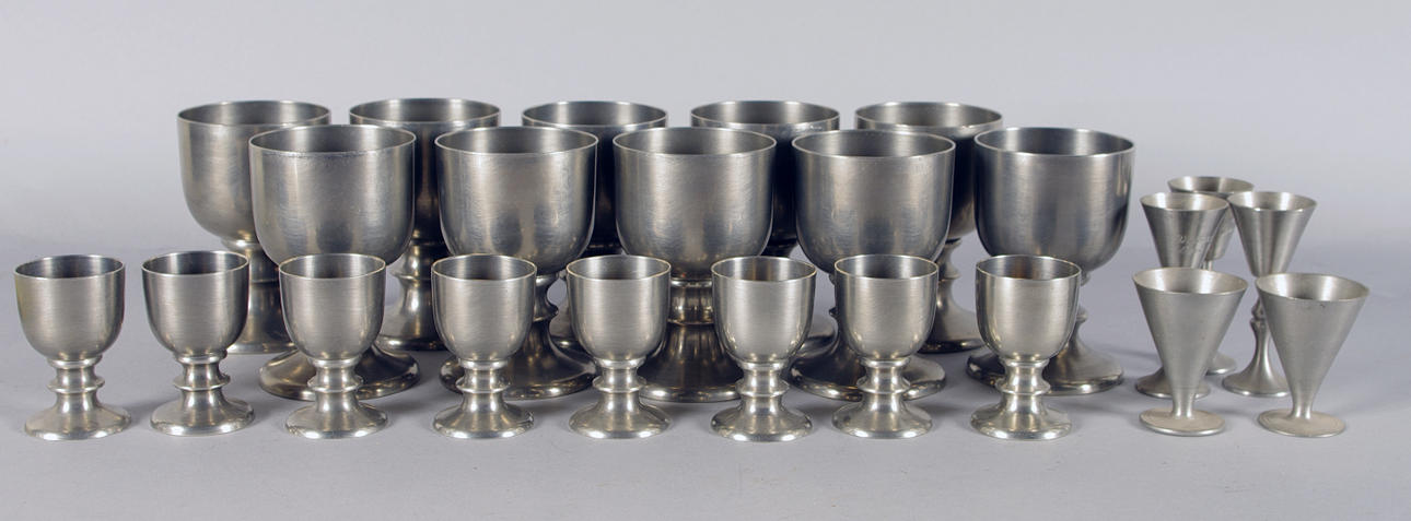 TENNGLAS, 23 stycken, olika sorter.