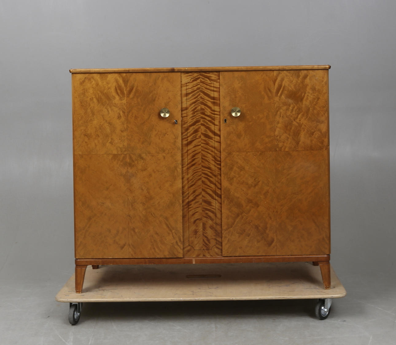 GABINETE, 1940.