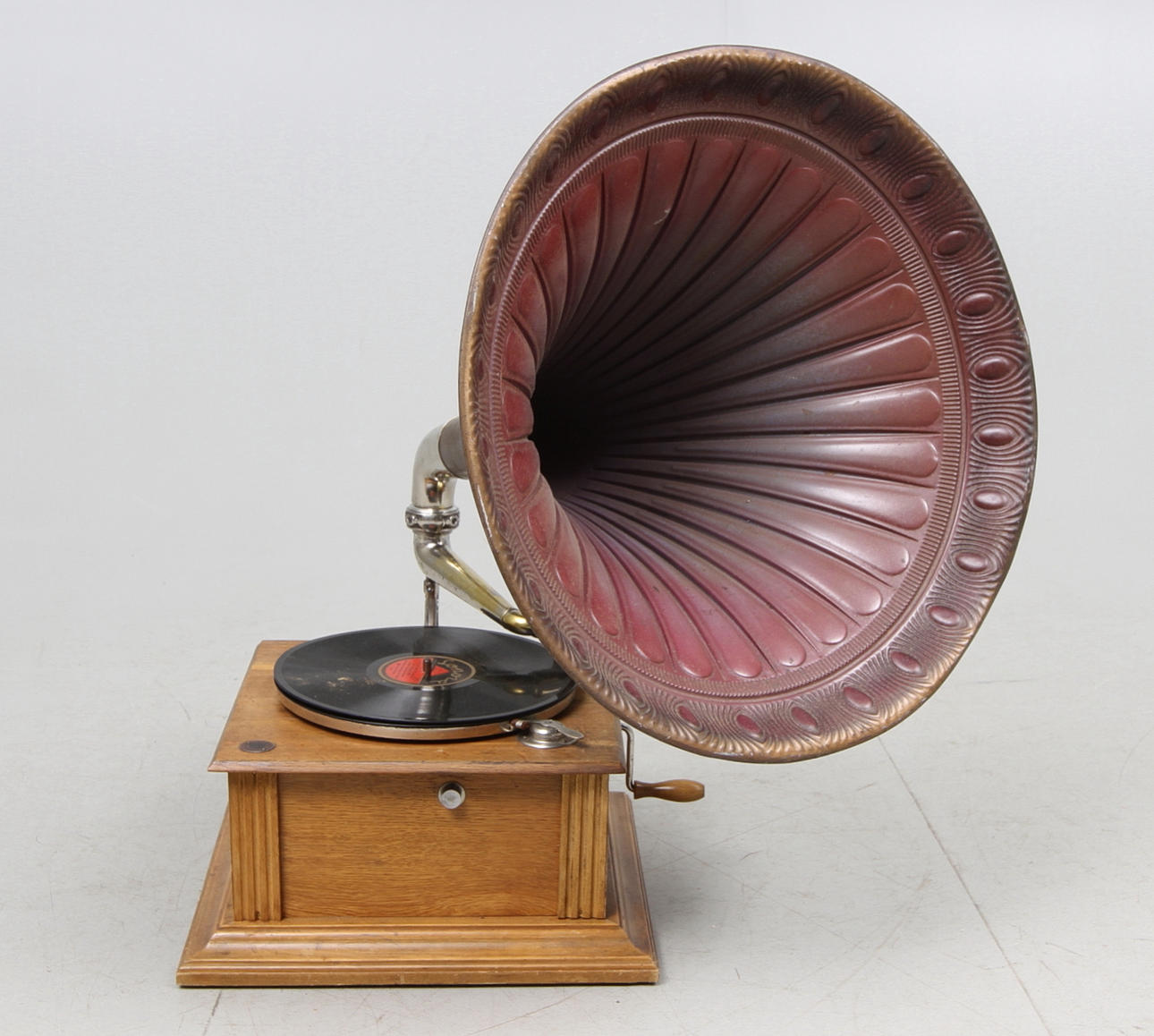 TRATTGRAMMOFON, tidigt 1900-tal.