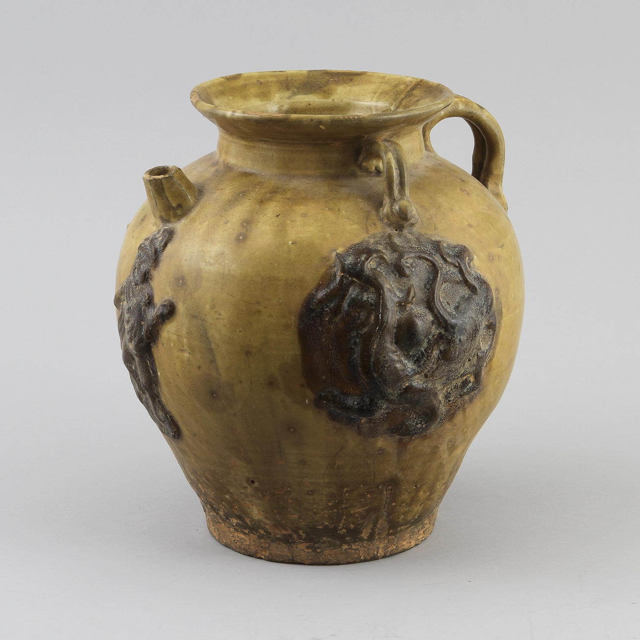 KANNA, lergods, Kina, Tangstil.