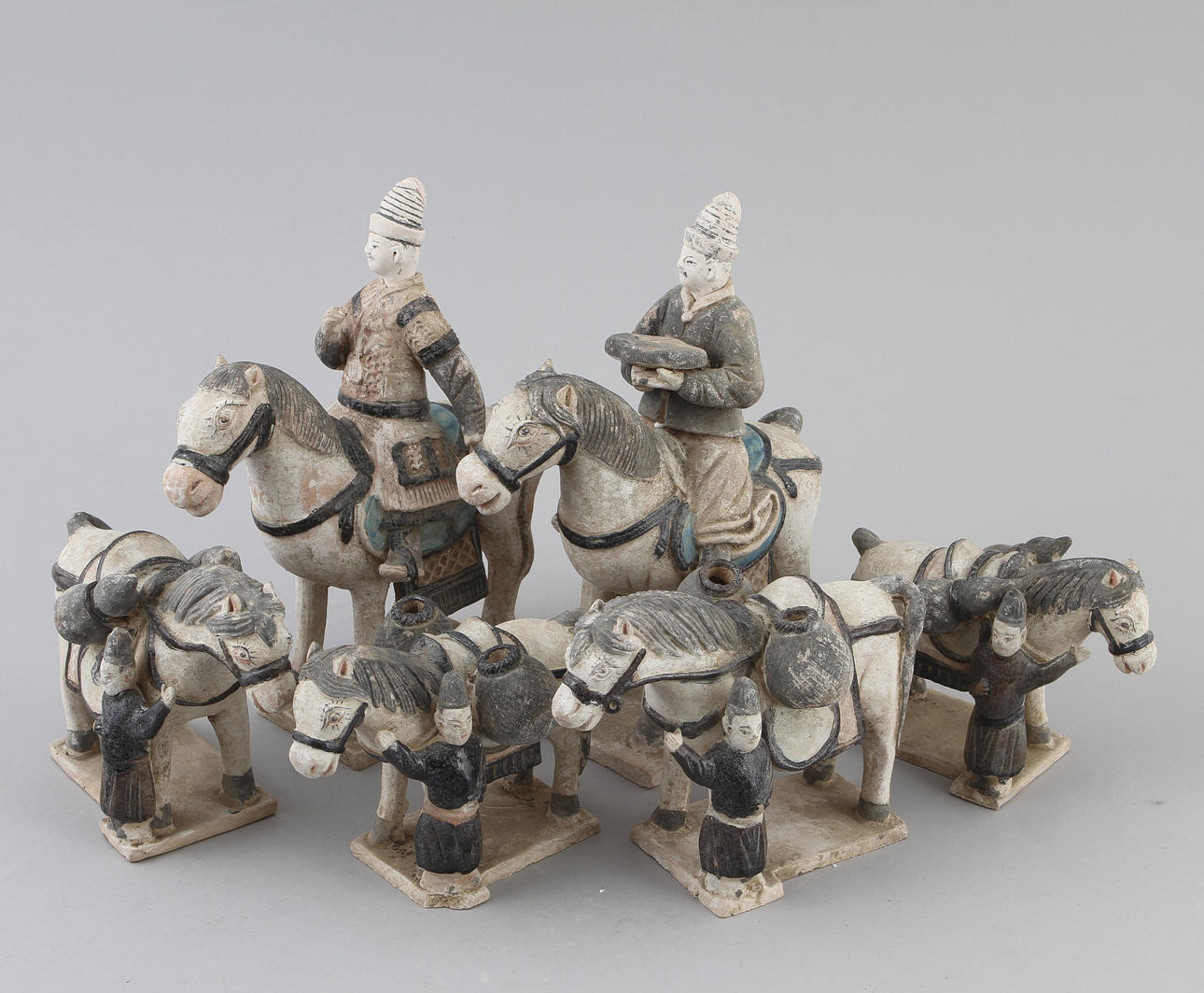 FIGURGRUPP, 6 delar, lergods, Kina, Mingstil.