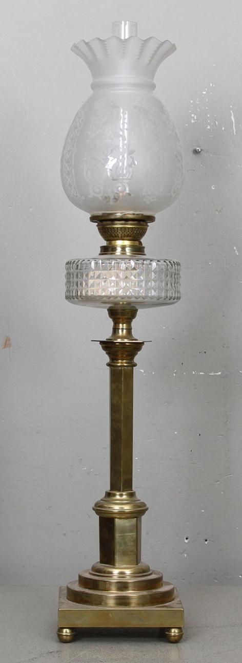 FOTOGENLAMPA med KUPA, 1900-tal.
