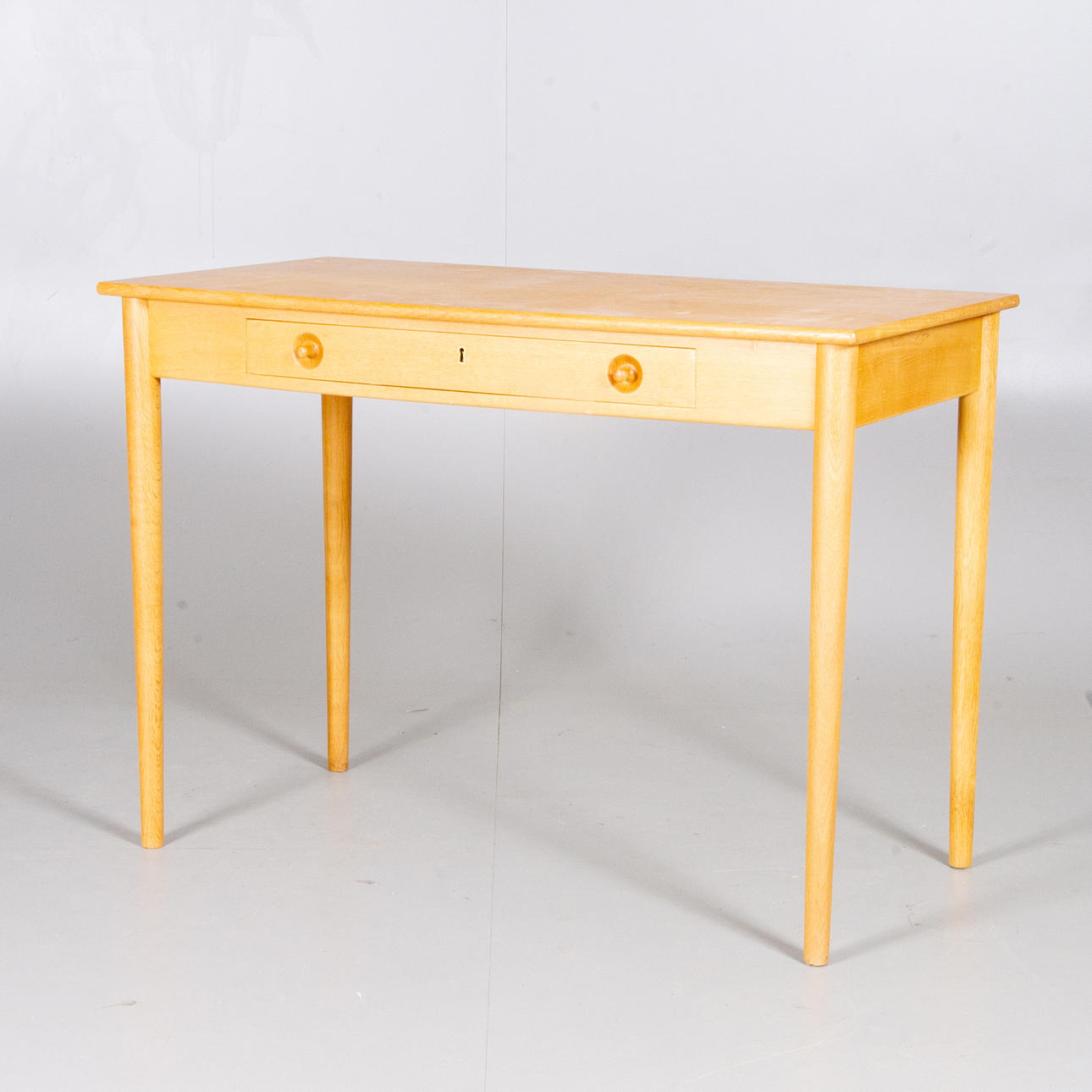 HANS J WEGNER. Skrivebord, model RY 32, Johannes Hansen.