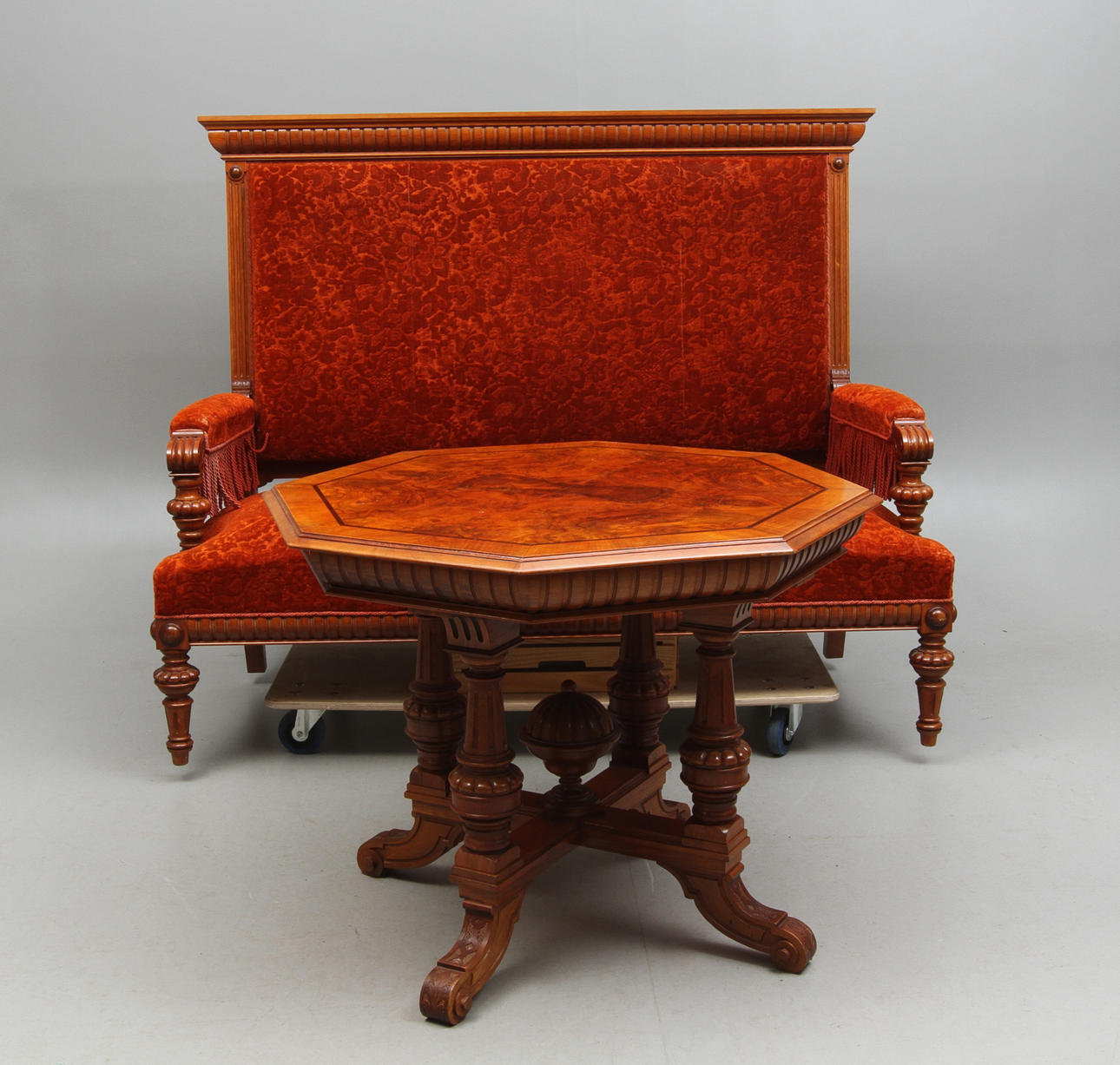 PANELSOFFA, BORD, 1800-tal.