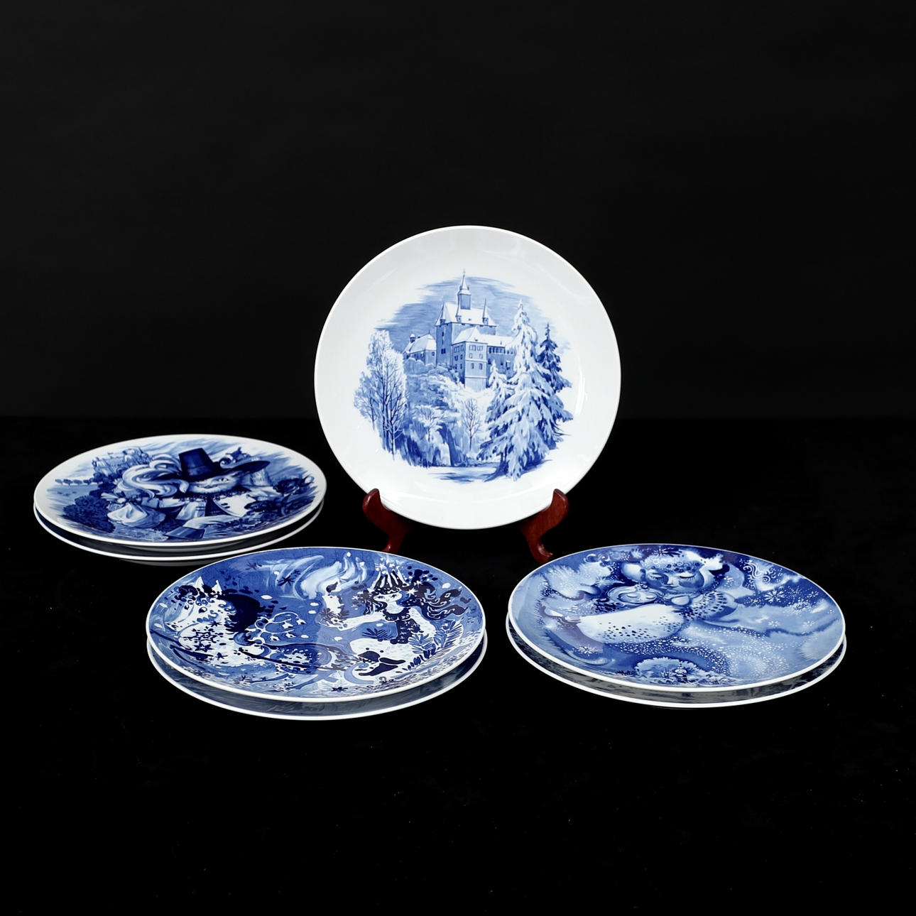 ÅRSTALLRIKAR, porslin, Meissen.