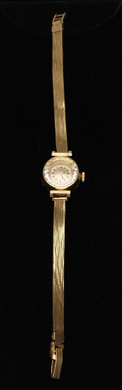 DAMARMBANDSUR, Certina. Boett samt länk 18k guld. Vikt exkl verk 20,4g.