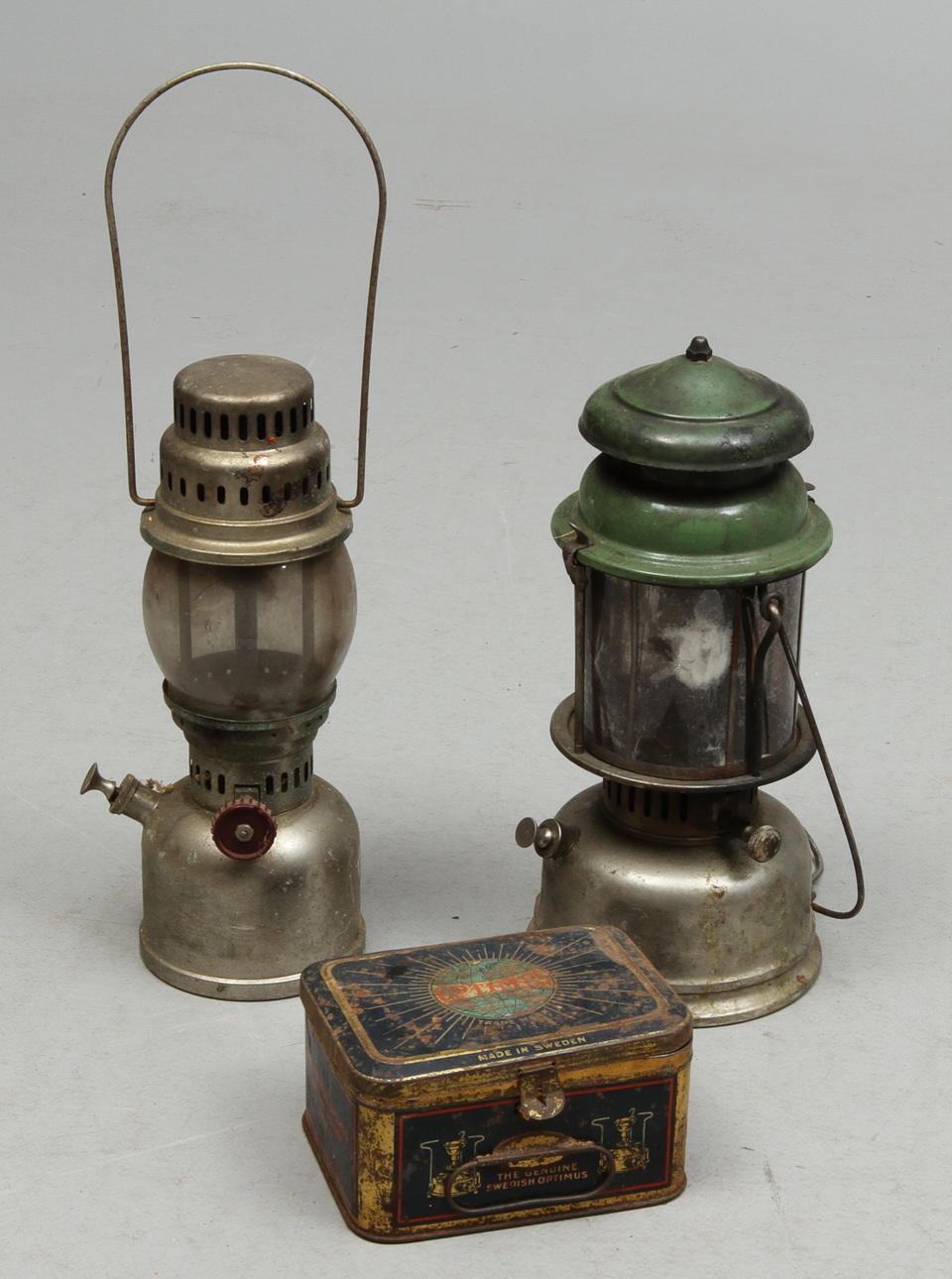 FOTOGENLAMPOR, 2 st, Primus och Radius, samt BRÄNNARE, Optimus, 1900-tal.