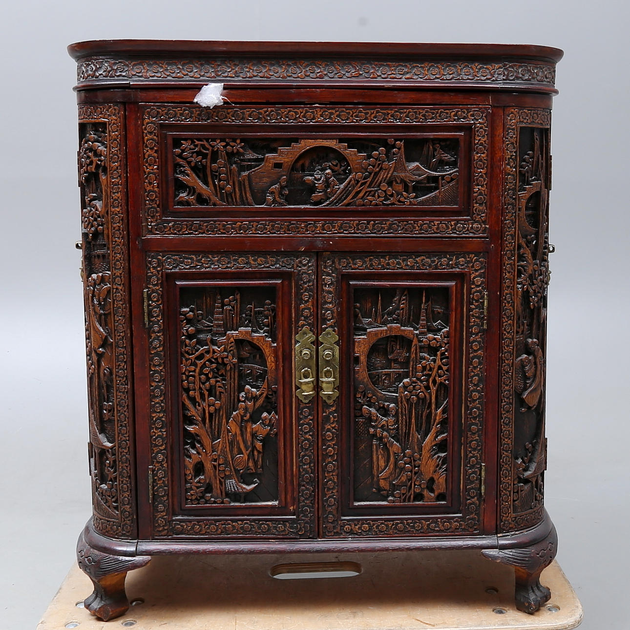 BAR CABINET, cut decor, China, 1900s.