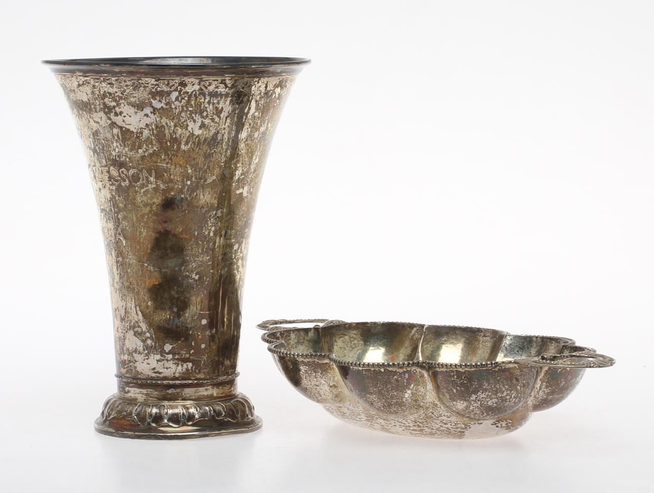 POKAL samt SKÅL MED HÄNKLAR, silver, GAB samt GAB import, 1900-tal. Tot vikt ca 565 gram.