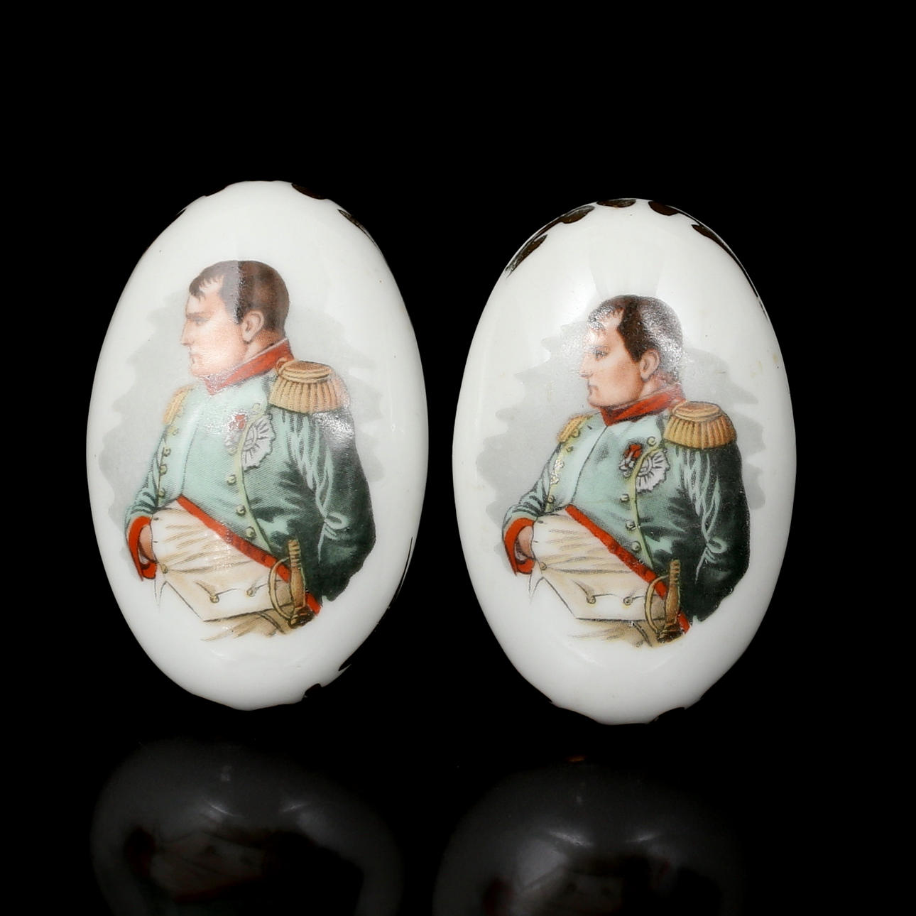 DÖRRKNOPPAR, porslin, Limoges, Frankrike, 1900-tal.