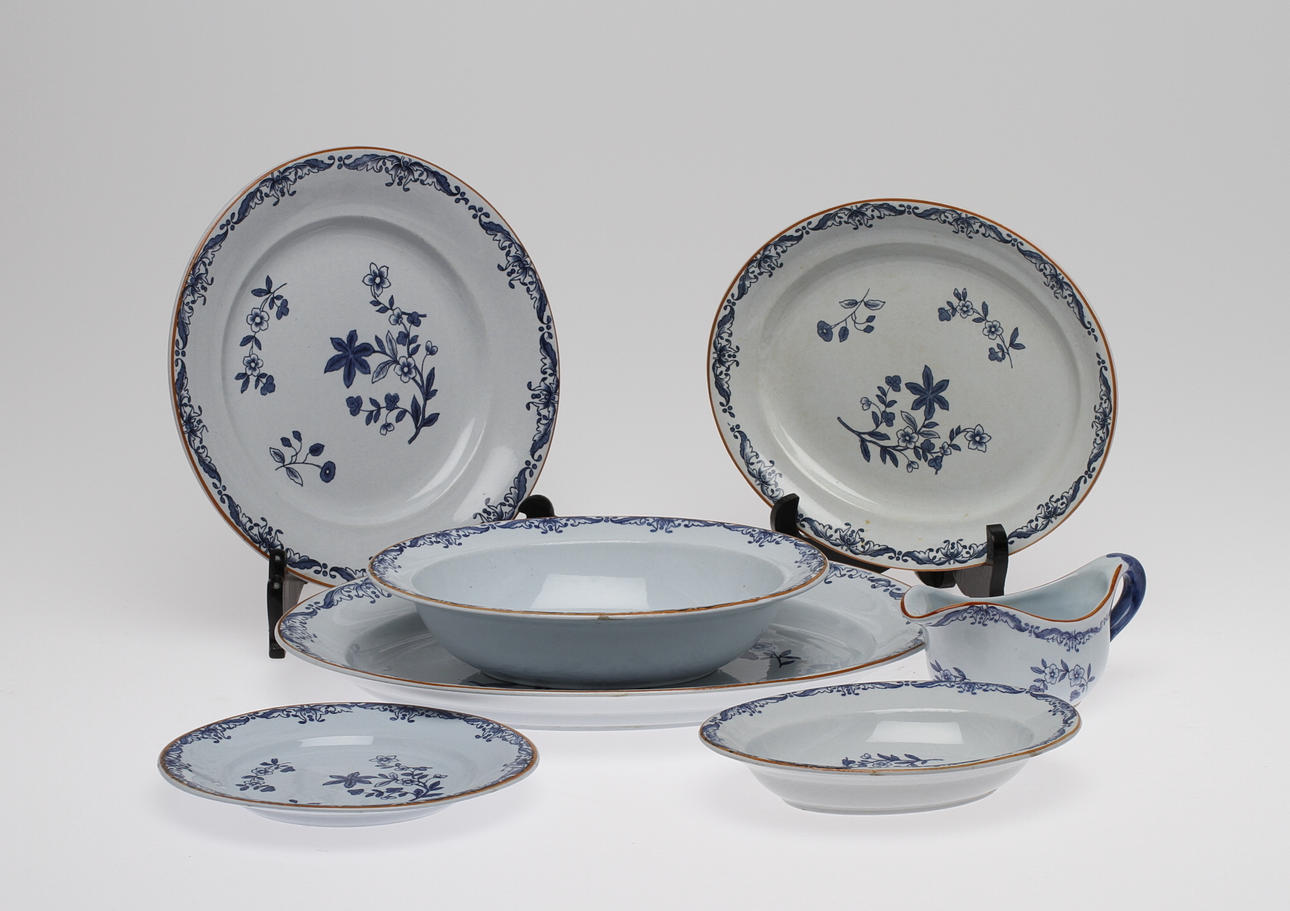 SERVIS, 28 delar, Ostindia, Rörstand, fältspat/flintgods.