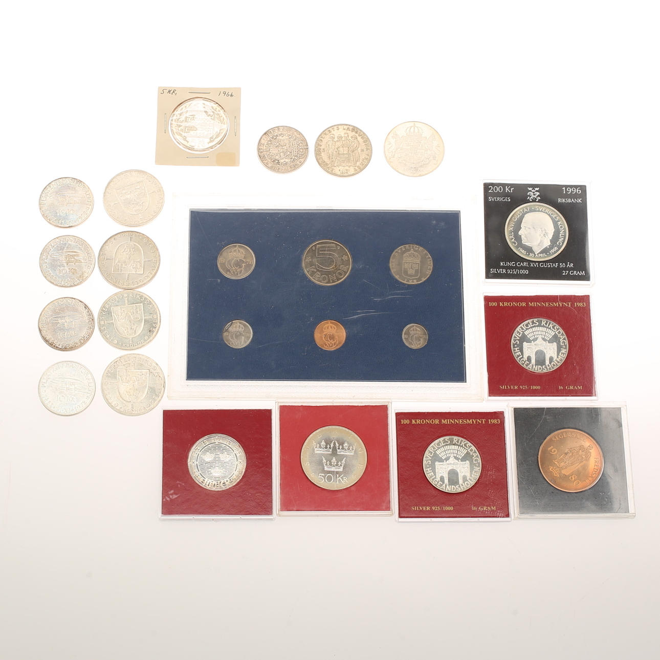 COINS, 24 pieces, including commemorative coins.