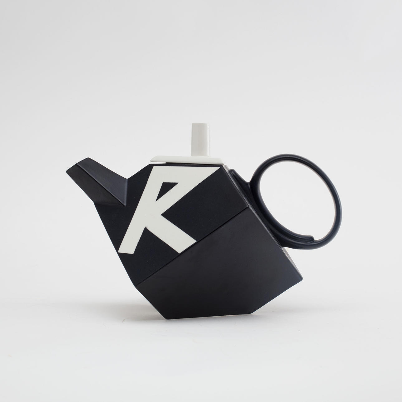 TEKANNA "CUBE", Rolf Sinnemark, Rörstrand.