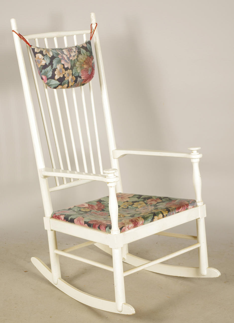 GUNGSTOL, vitmålad, modern design.