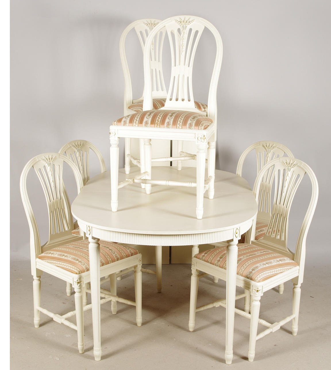 MATSALSGRUPP, "Axet", vitmålad, gustaviansk stil.