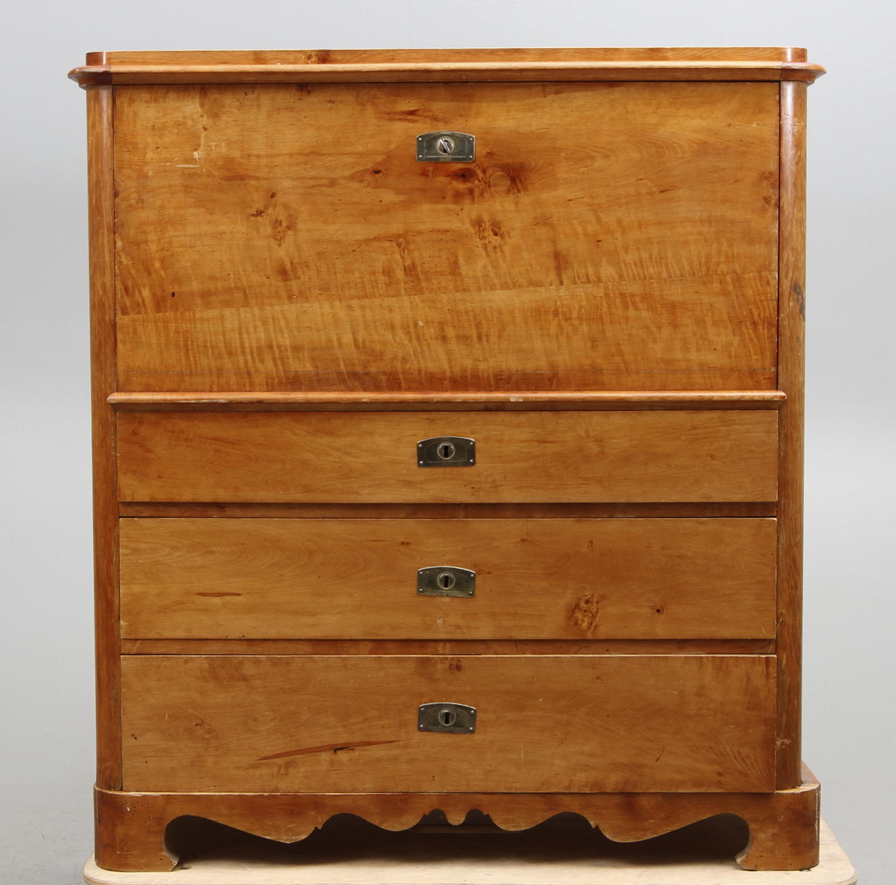 CHIFFONJÉ, 1800-tal.