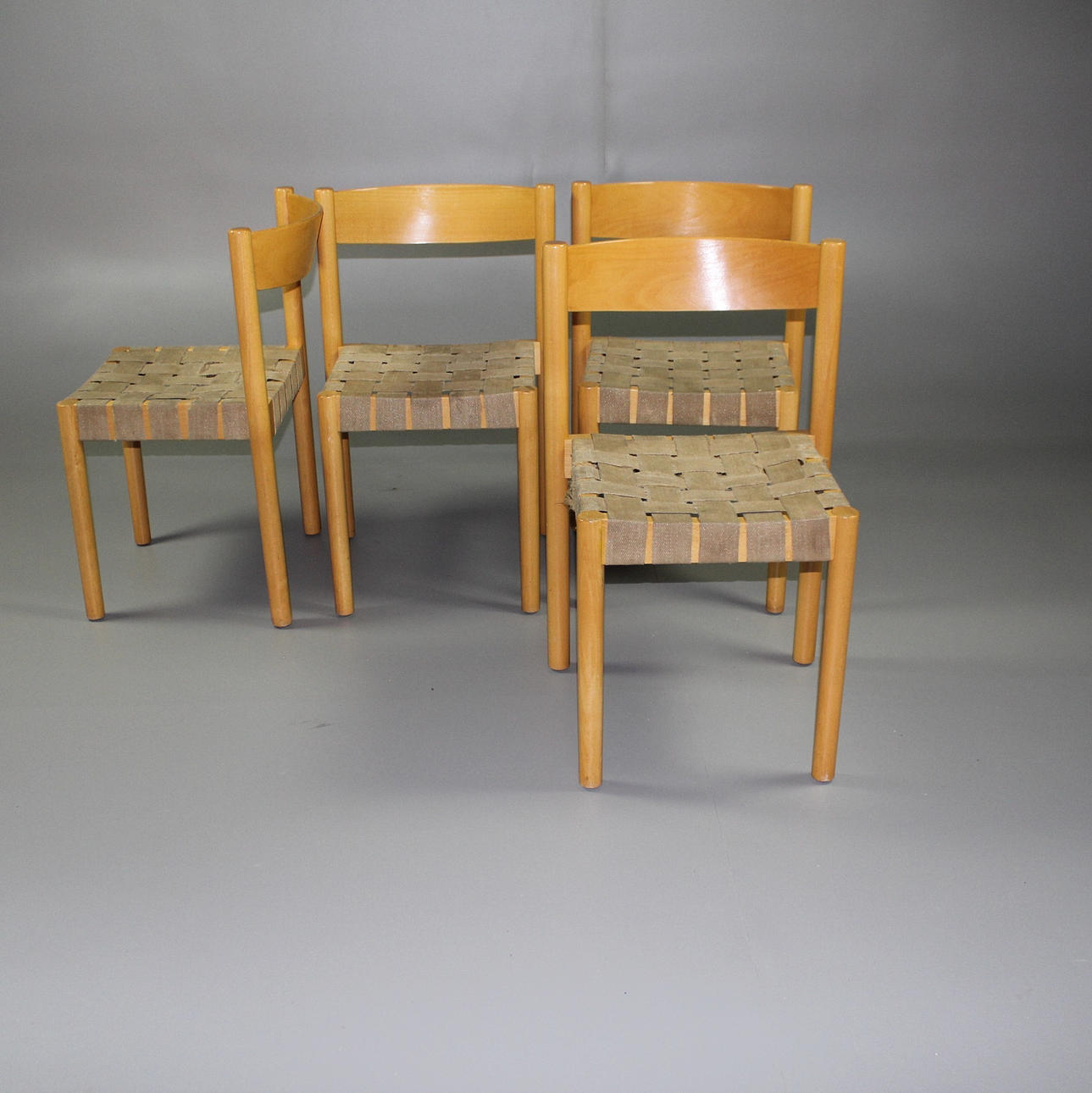 STOLAR 4 stycken med sadelgjord.