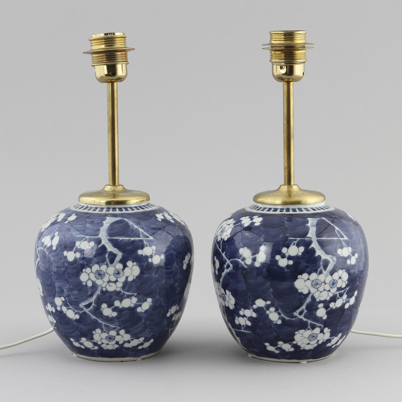 BORDSLAMPOR, 1 par, porslin, Kina, 1800-talets slut.