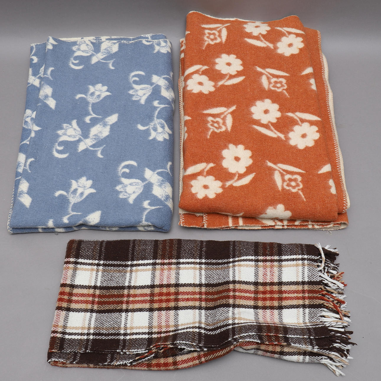 PLÄDAR, 4 st, ull/bomull, retro, mitten av 1900-talet.