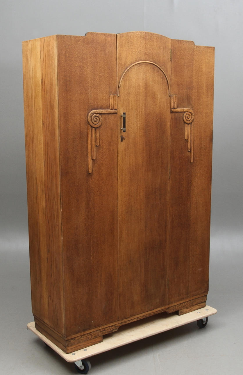 KLÄDSKÅP, art deco, CWS Ltd Cabinet Factory London, 1900-talets första hälft.