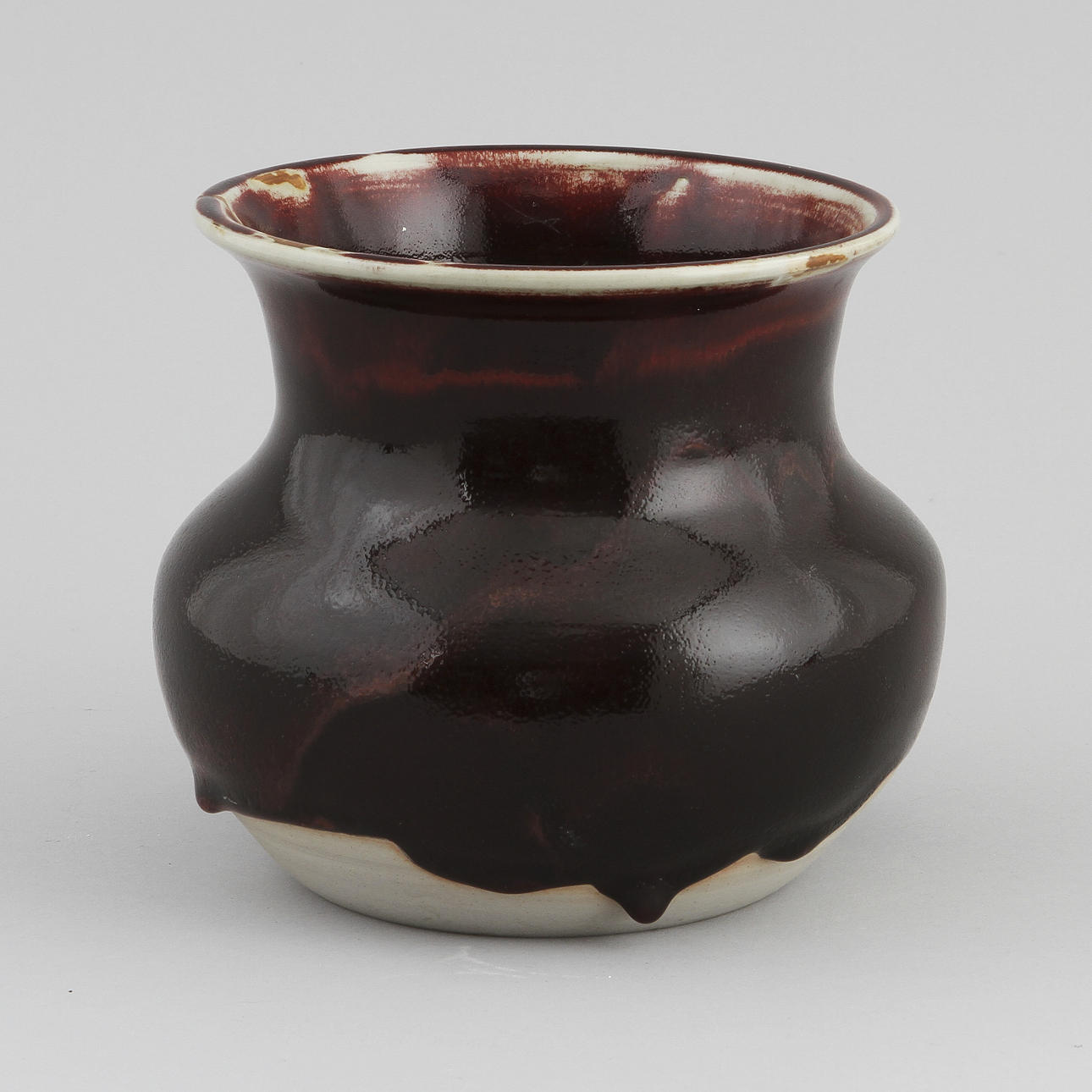 EVA BENGTSSON, urna, stengods, sign.