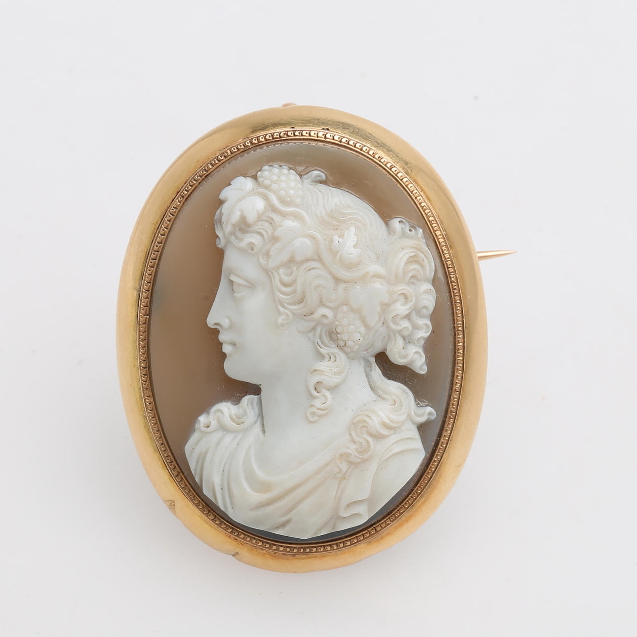 BROOCH / PENDANT WITH KAMÉ.