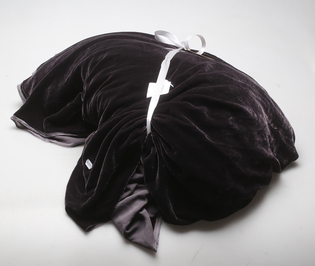 SILK VELVET, 1.20X16 meters.