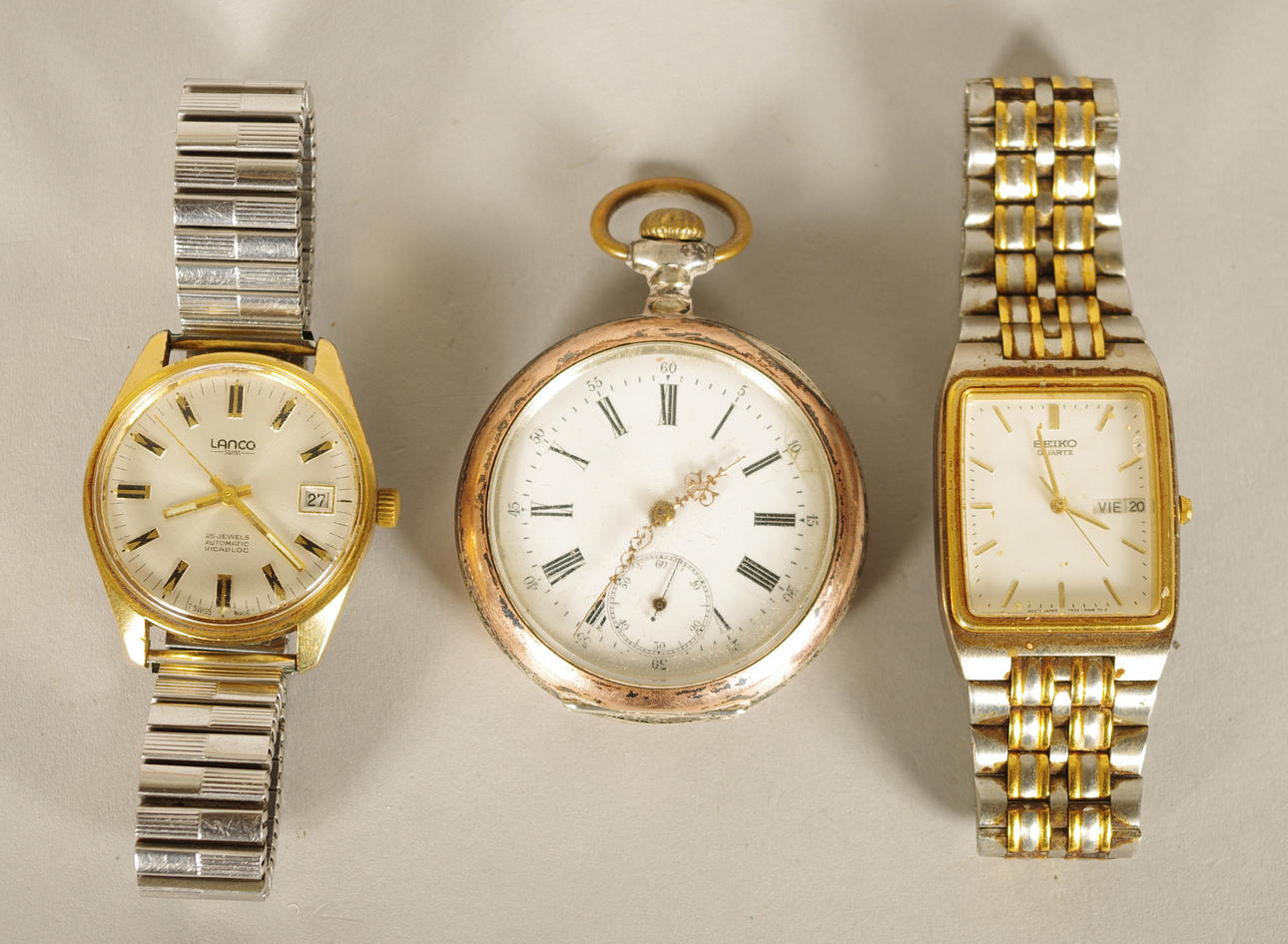 ARMBANDSUR SAMT FICKUR, 3 delar.