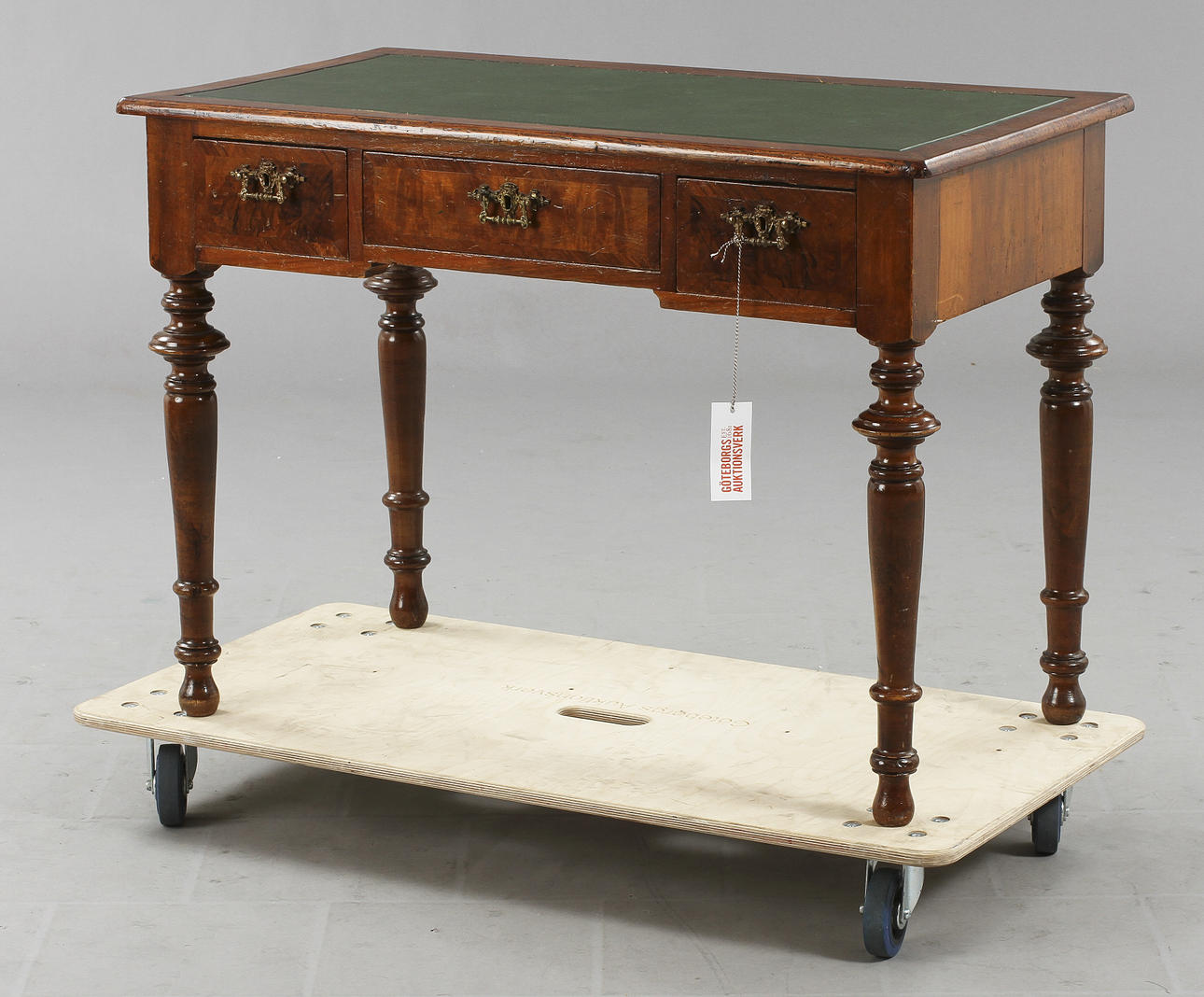 SKRIVBORD, nyrennäsans, 1800/1900-tal.