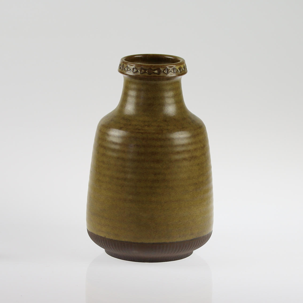 VAS, Gunnar Nylund, Rörstrand, signerad GN.