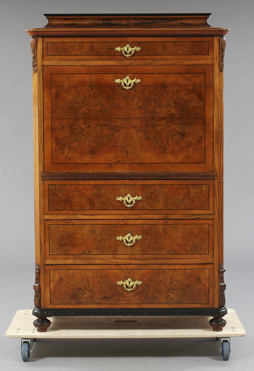 CHIFFONIER, nyrenässans, 1800-talets slut.