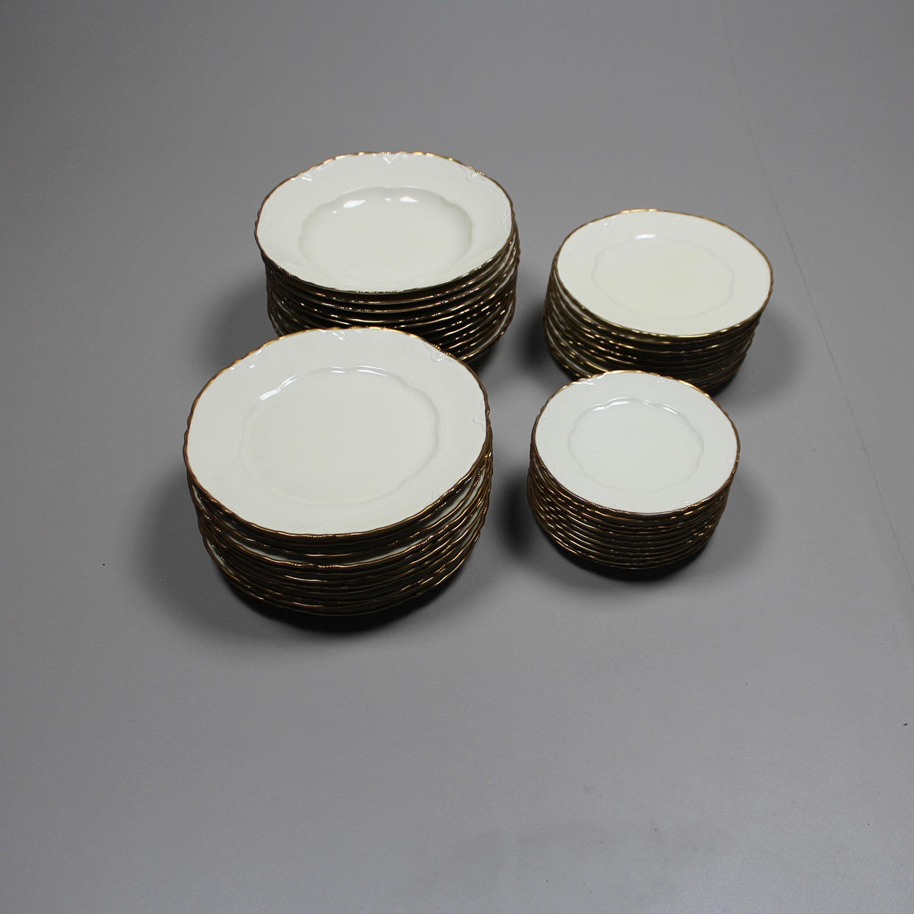 HUOLTO Rørstrand kultareunalla.