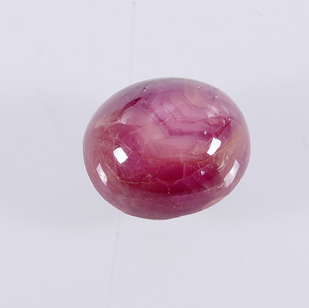 ÄDELSTEN, stjärnrubin.