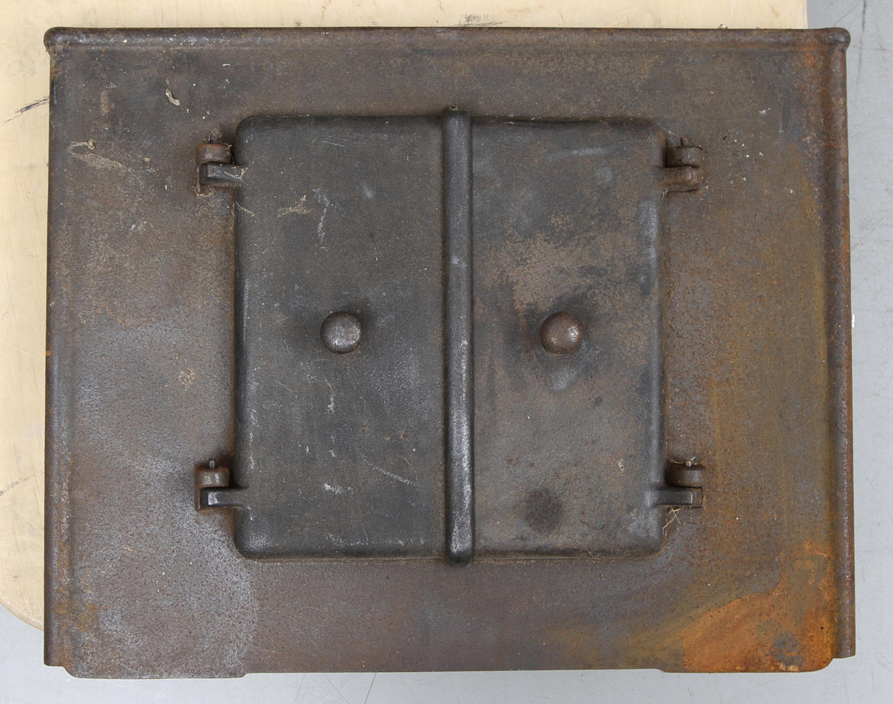 GJUTJÄRNSLUCKOR, tidigt 1900-tal.