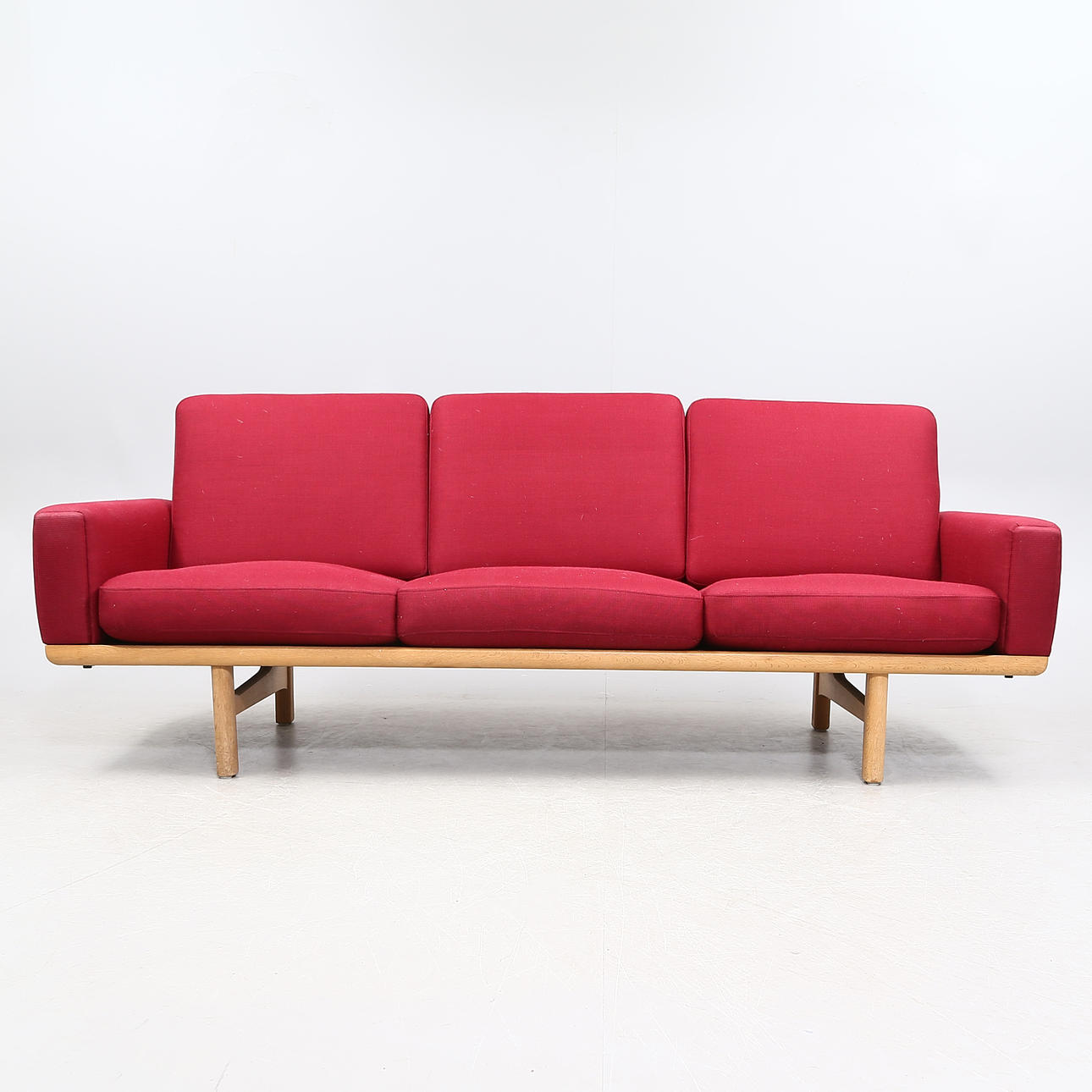 HANS J WEGNER. Soffa, GE-236, Getama, Danmark.