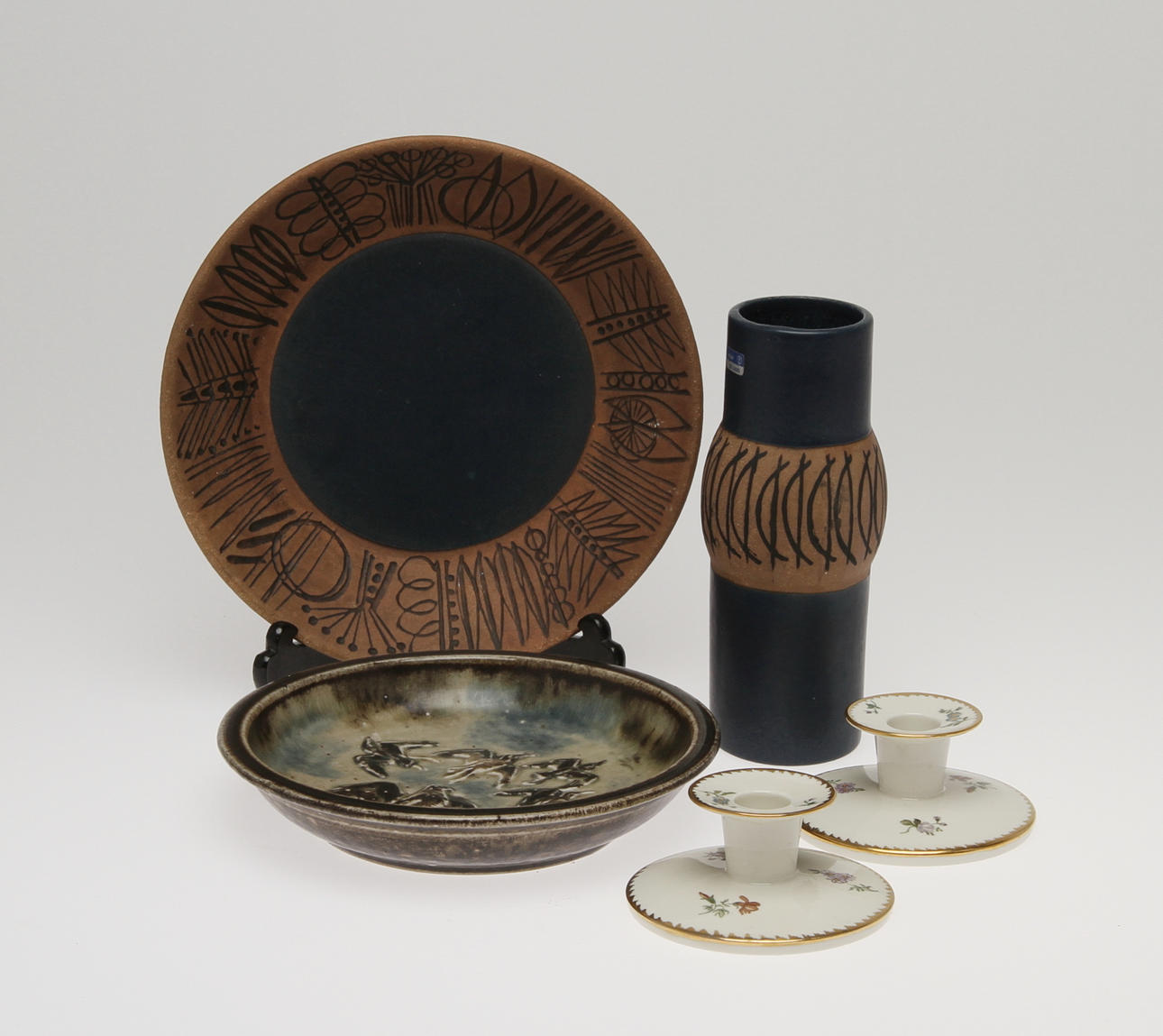 PARTI KERAMIK, 5 delar, Lisa Larson och Royal Chopenhagen.