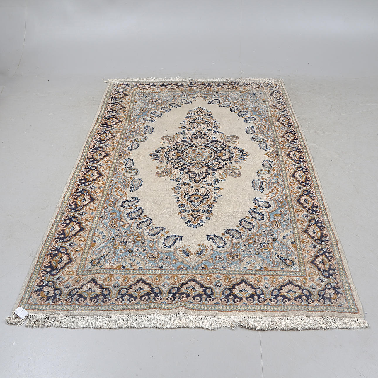 MATTA. 246 x 145 cm.